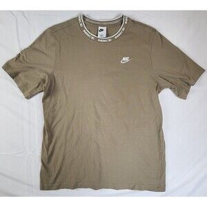 Nike Sportswear Club Tee Khaki/White Embroidered Swoosh Neckline Mens Lg